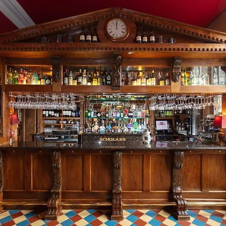 Scholars Townhouse Отель Дроэда