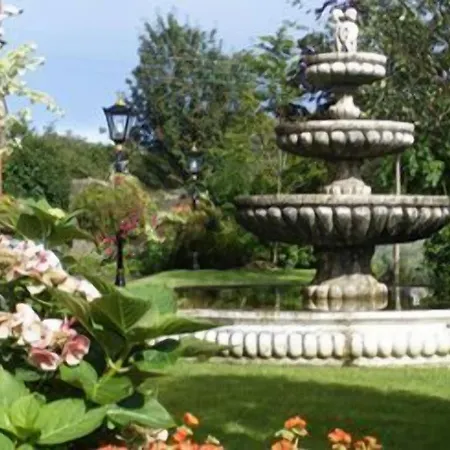 Scholars Townhouse 3*