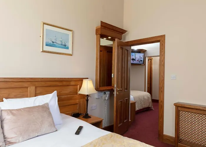 书香别墅酒店 3* 德罗赫达